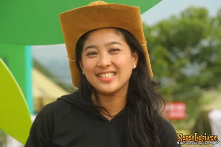 Foto Olivia Zalianty