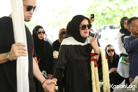 Foto Olla Ramlan