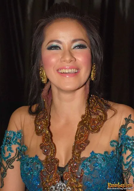 Foto Olla Ramlan