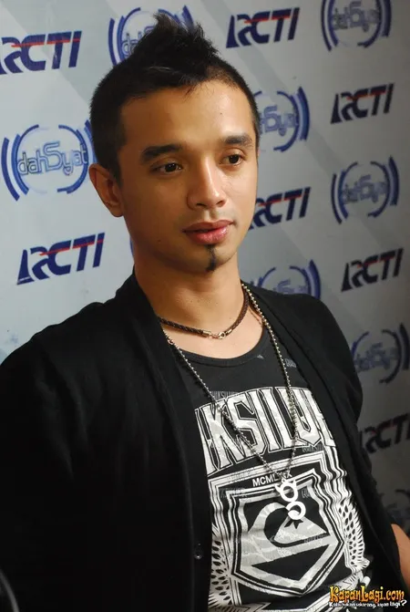 Foto Onci Ungu
