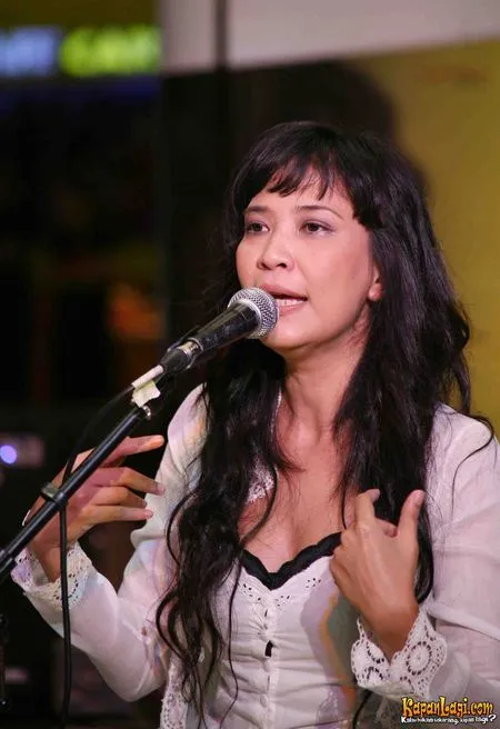 Foto Oppie Andaresta