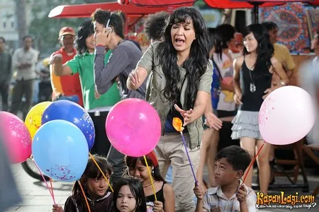 Foto Oppie Andaresta