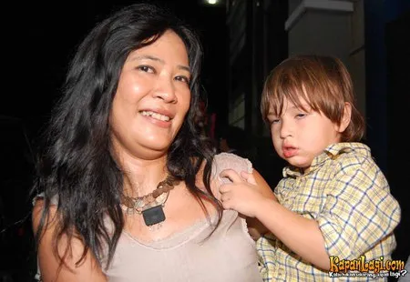 Foto Oppie Andaresta