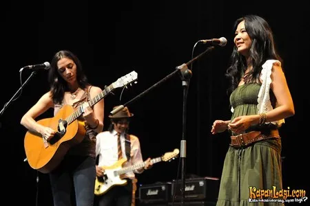 Foto Oppie Andaresta