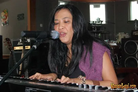 Foto Oppie Andaresta