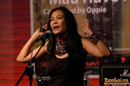 Foto Oppie Andaresta