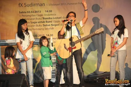 Foto Oppie Andaresta