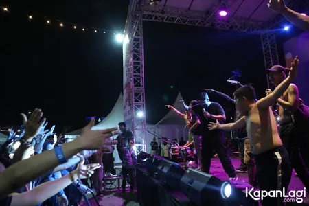 Foto Orkes Pensil Alis Young Lex