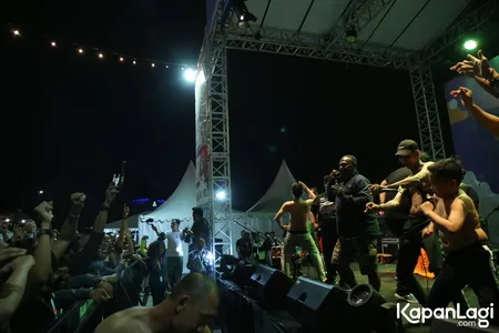 Foto Orkes Pensil Alis Young Lex