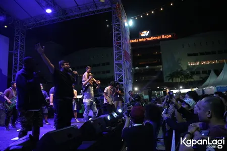 Foto Orkes Pensil Alis Young Lex