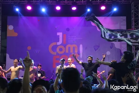 Foto Orkes Pensil Alis Young Lex