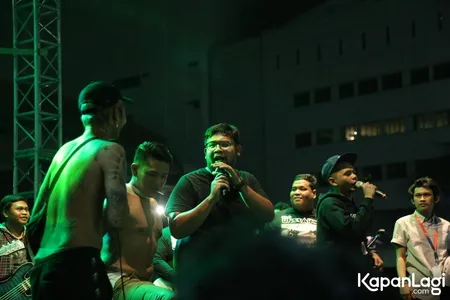 Foto Orkes Pensil Alis Young Lex