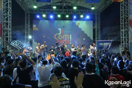 Foto Orkes Pensil Alis Young Lex