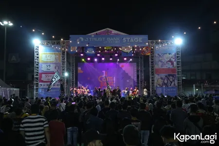 Foto Orkes Pensil Alis Young Lex