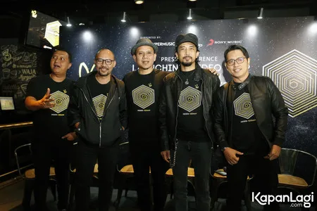 Foto Padi Reborn