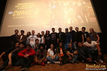 Foto Pandji Pragiwaksono