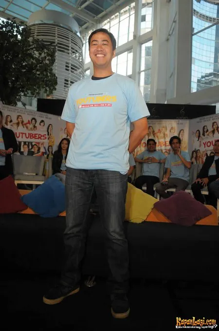 Foto Pandji Pragiwaksono