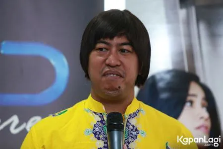 Foto Pandji Pragiwaksono