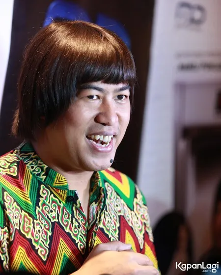 Foto Pandji Pragiwaksono