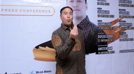 Foto Pandji Pragiwaksono