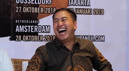 Foto Pandji Pragiwaksono