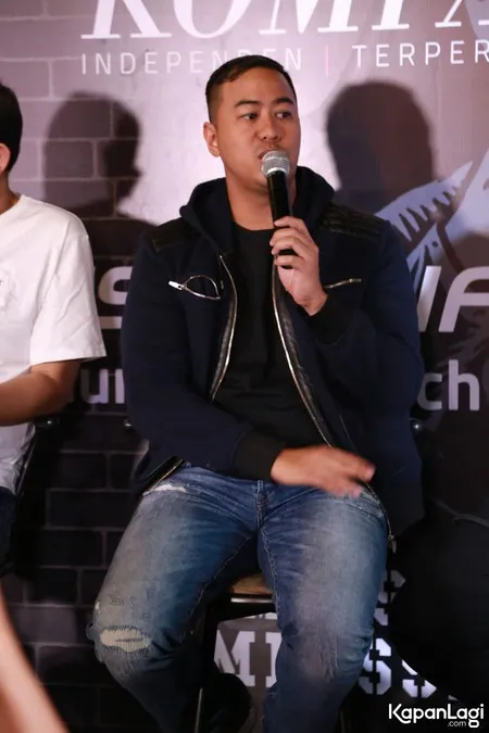 Foto Pandji Pragiwaksono