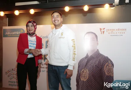 Foto Pandji Pragiwaksono