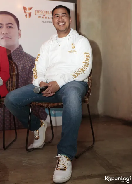 Foto Pandji Pragiwaksono