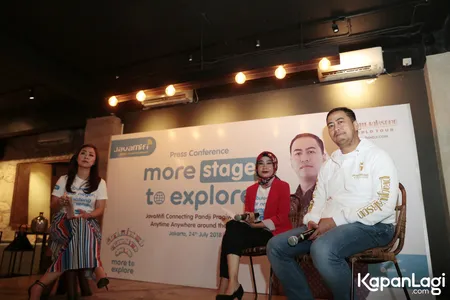 Foto Pandji Pragiwaksono