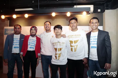 Foto Pandji Pragiwaksono