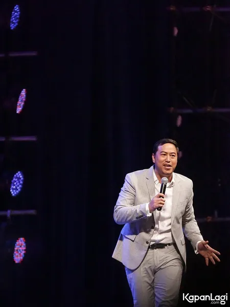 Foto Pandji Pragiwaksono