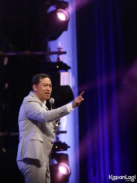 Foto Pandji Pragiwaksono