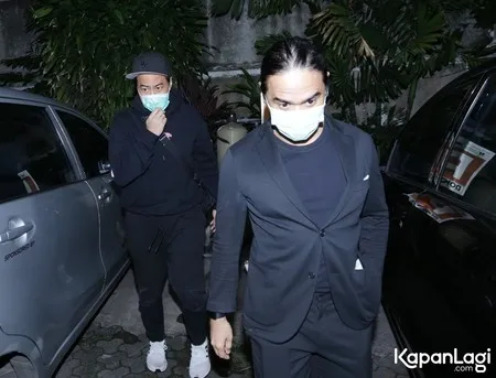 Foto Pandji Pragiwaksono