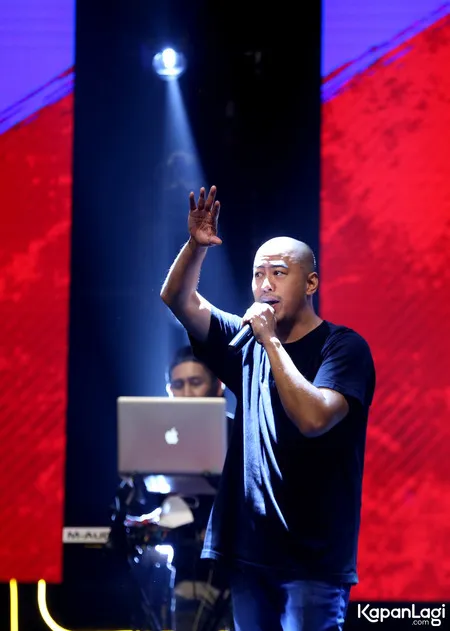 Foto Pandji Pragiwaksono