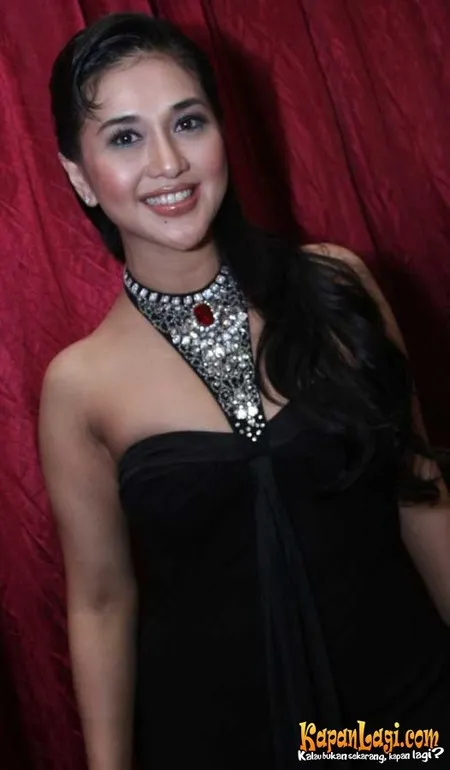 Foto Paramitha Rusady
