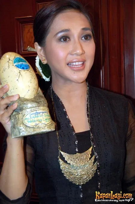 Foto Paramitha Rusady