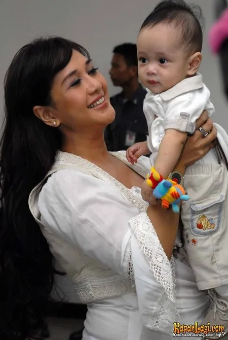 Foto Paramitha Rusady