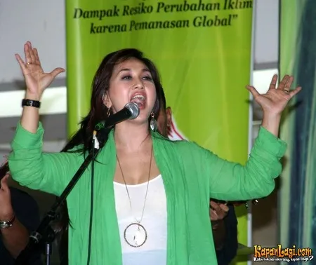 Foto Paramitha Rusady