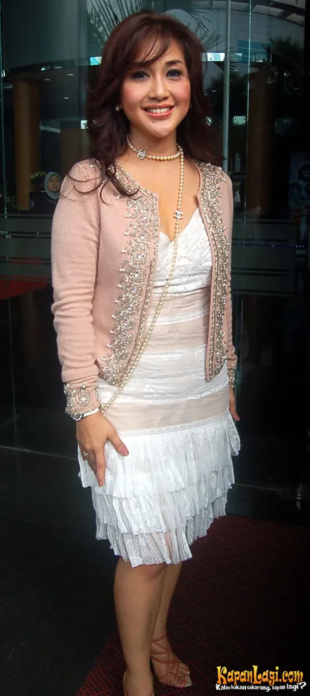 Foto Paramitha Rusady