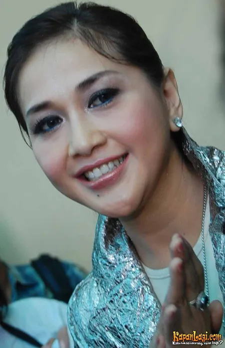 Foto Paramitha Rusady