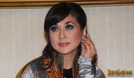 Foto Paramitha Rusady