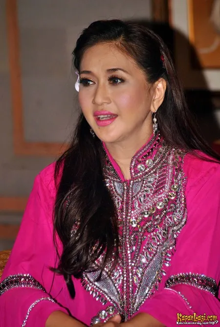 Foto Paramitha Rusady