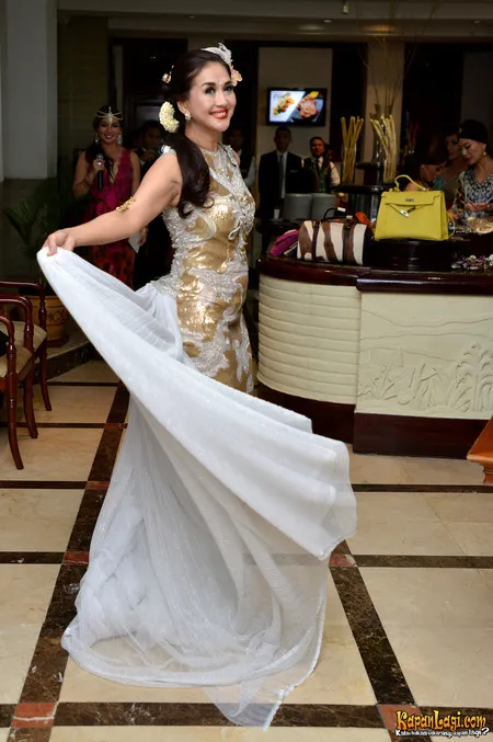 Foto Paramitha Rusady