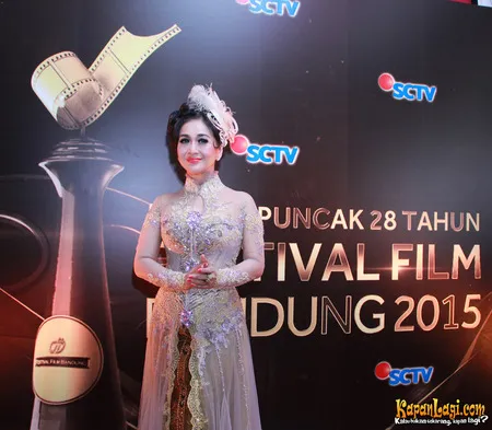 Foto Paramitha Rusady