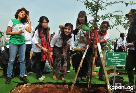 Foto Paramitha Rusady