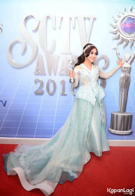 Foto Paramitha Rusady