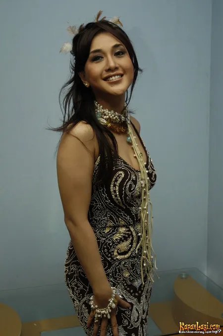 Foto Paramitha Rusady