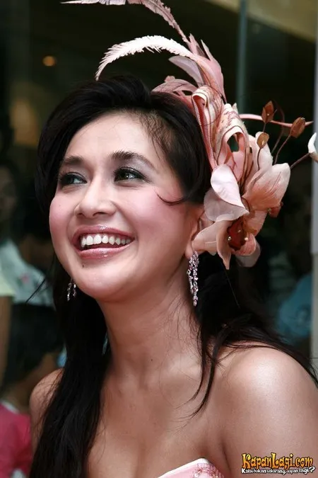 Foto Paramitha Rusady