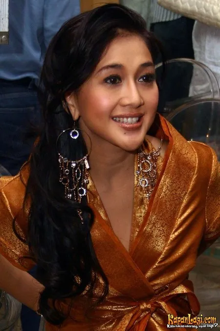 Foto Paramitha Rusady