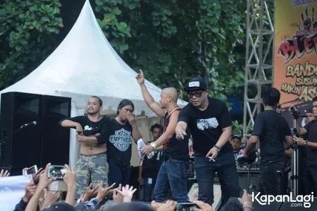 Foto Pas Band